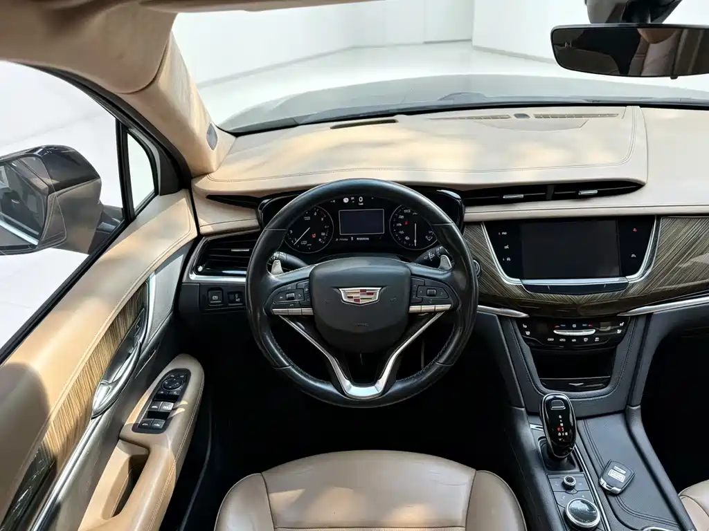 Cadillac XT6 — миниатюра 3