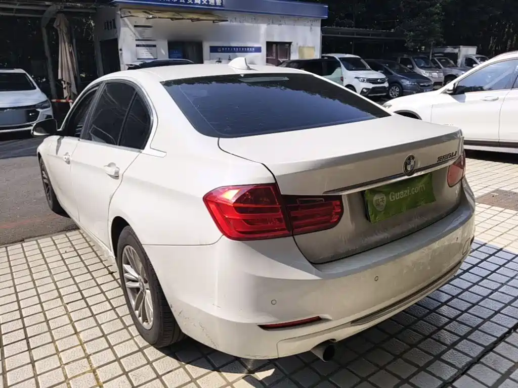 BMW 3 Series — миниатюра 5