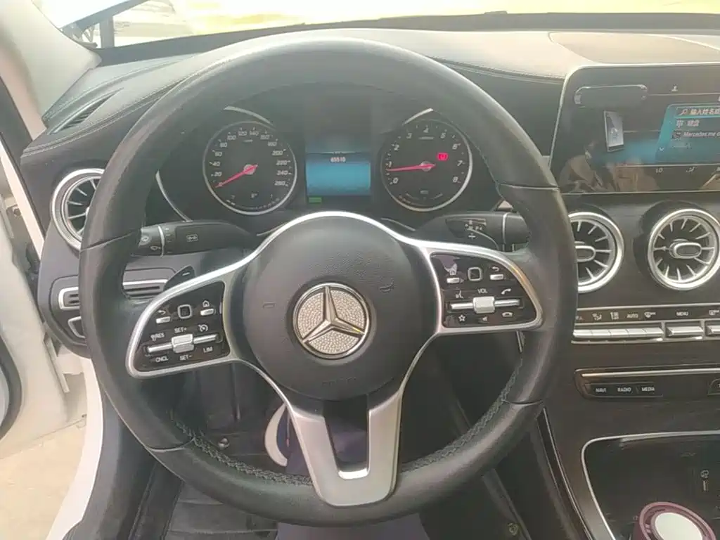 Mercedes-Benz C-Class — миниатюра 11