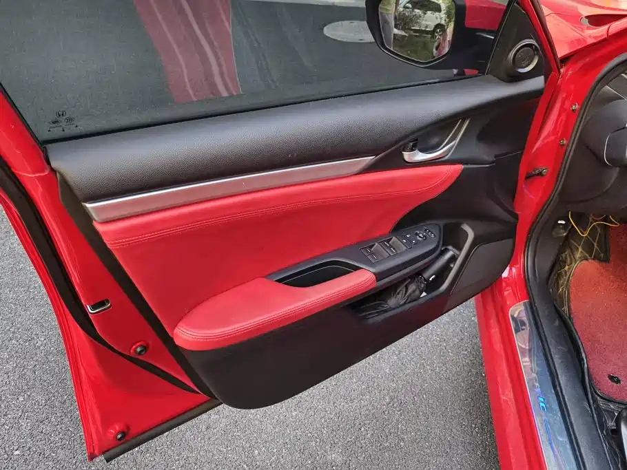 Honda Civic — миниатюра 7