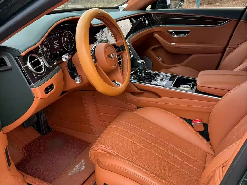 Bentley Flying Spur — миниатюра 16