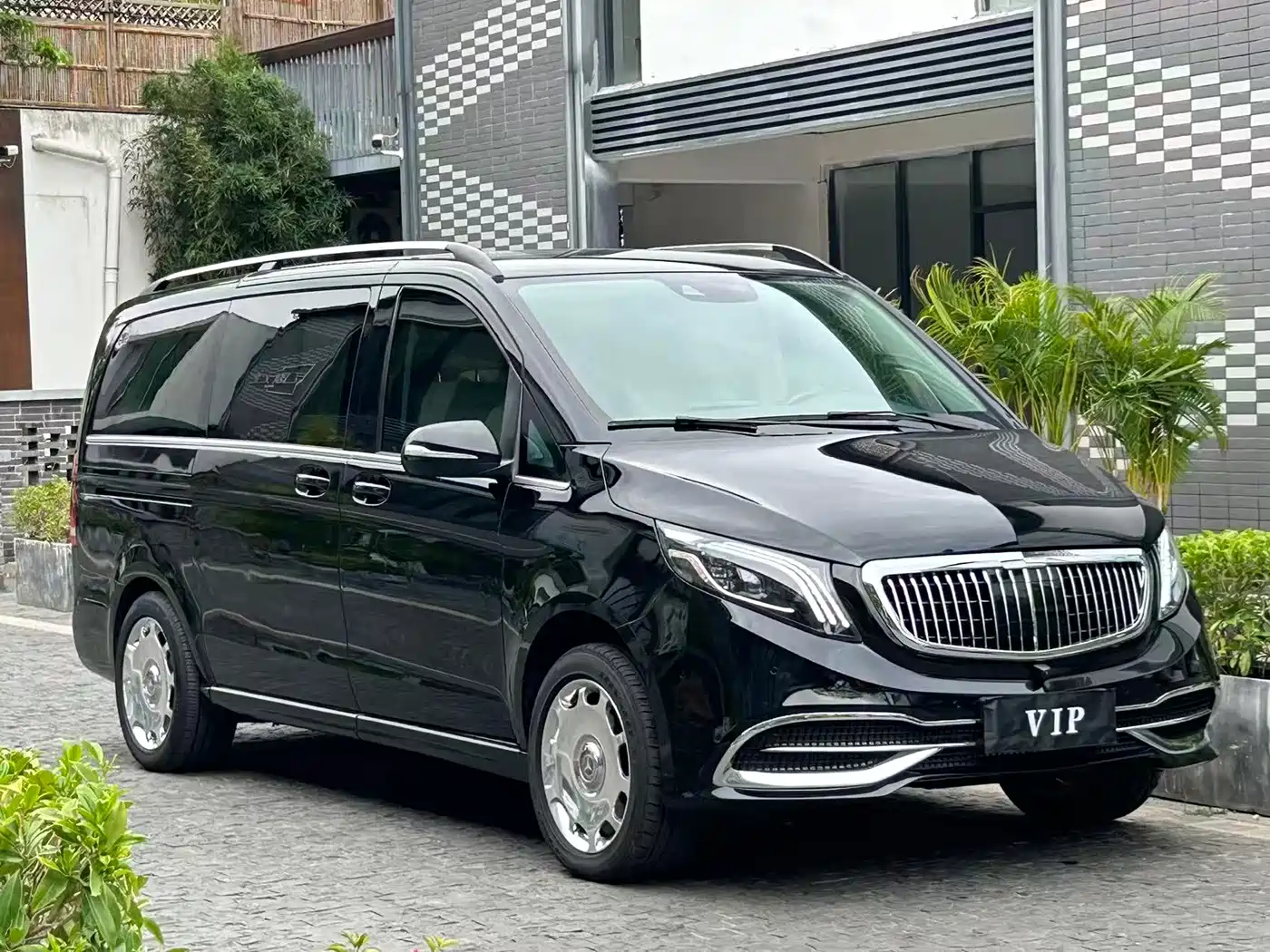 Mercedes-Benz V-Class