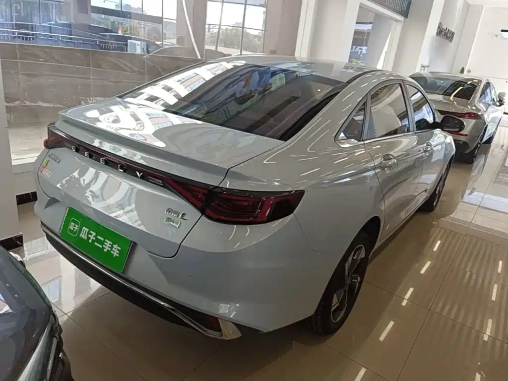 Geely L HiP — миниатюра 7