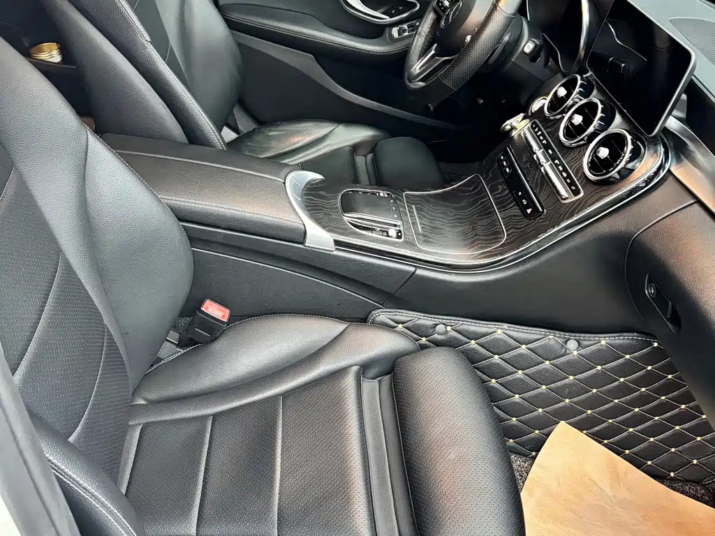 Mercedes-Benz C-Class — миниатюра 15