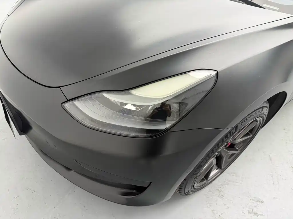 Tesla Model 3 — миниатюра 9