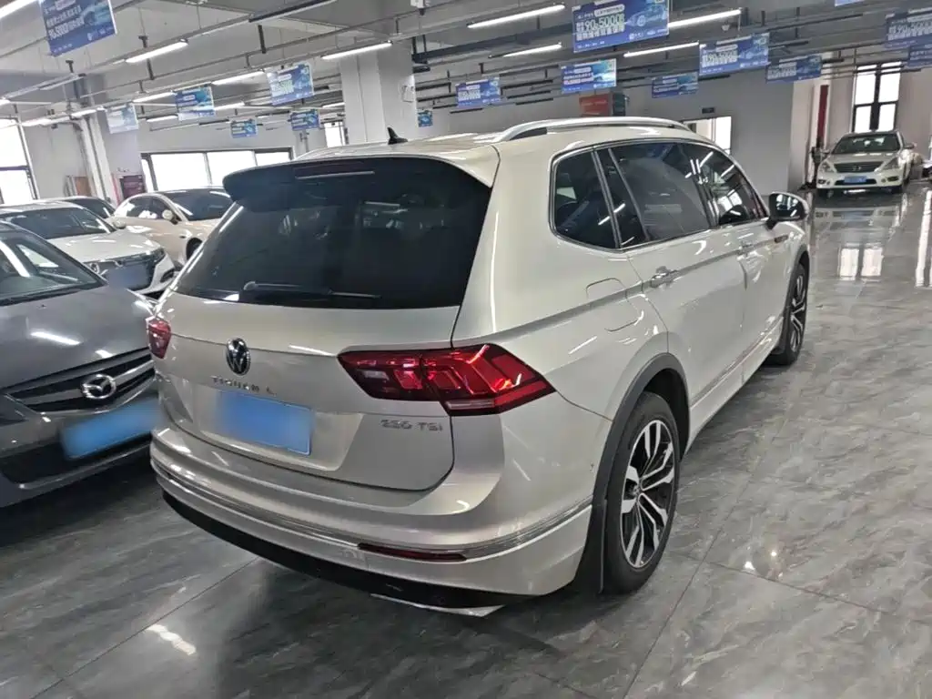Volkswagen Tiguan L — миниатюра 7