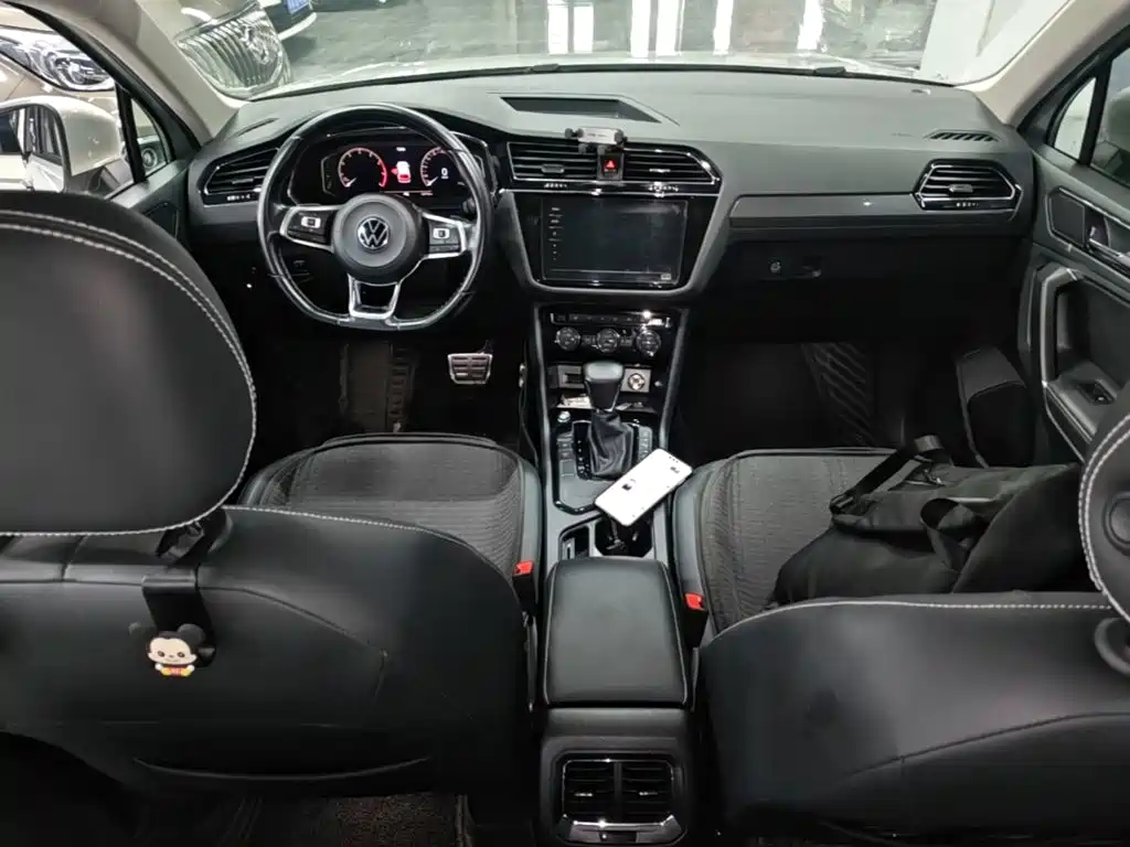 Volkswagen Tiguan L — миниатюра 10