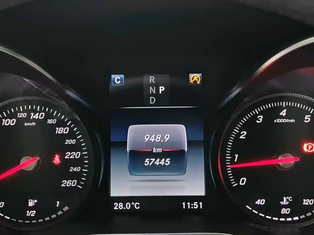 Mercedes-Benz C-Class (Import) — миниатюра 6