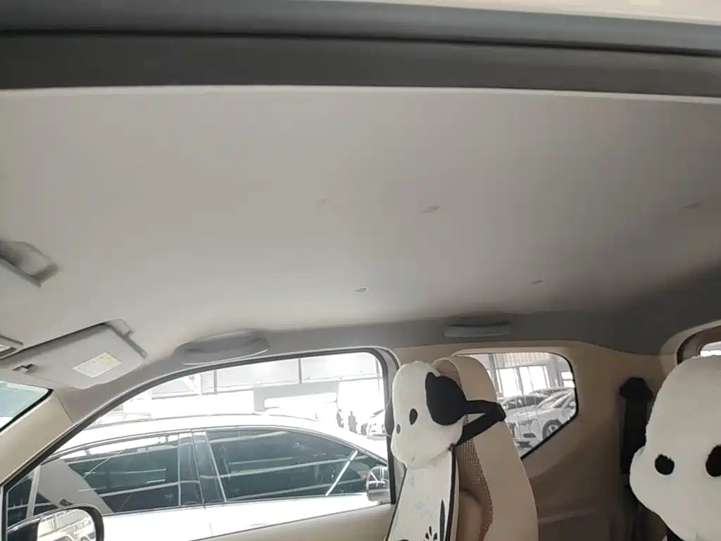 Wuling MINIEV — миниатюра 18