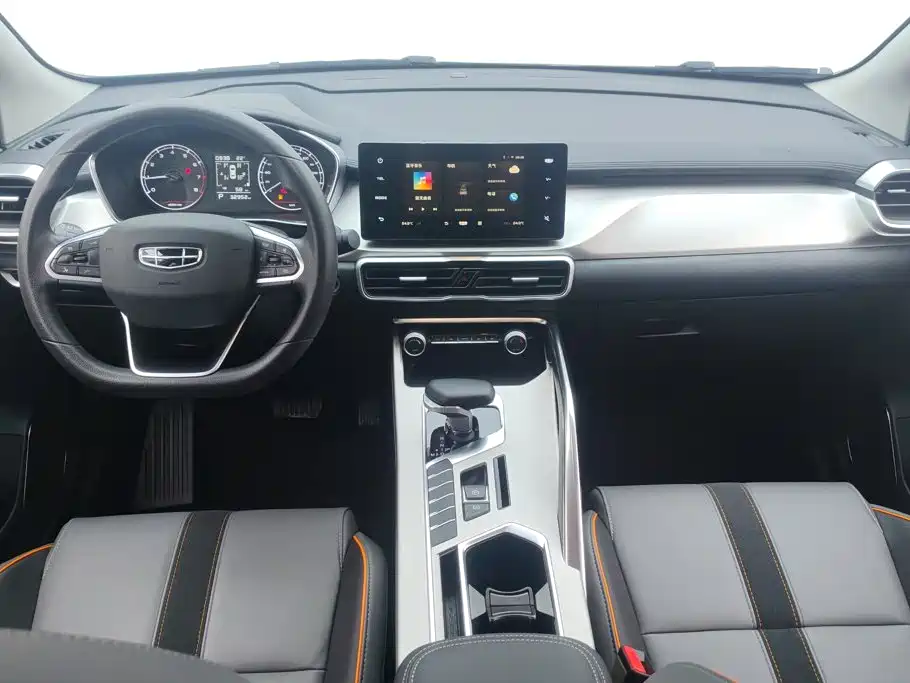 Geely Binyue — миниатюра 12