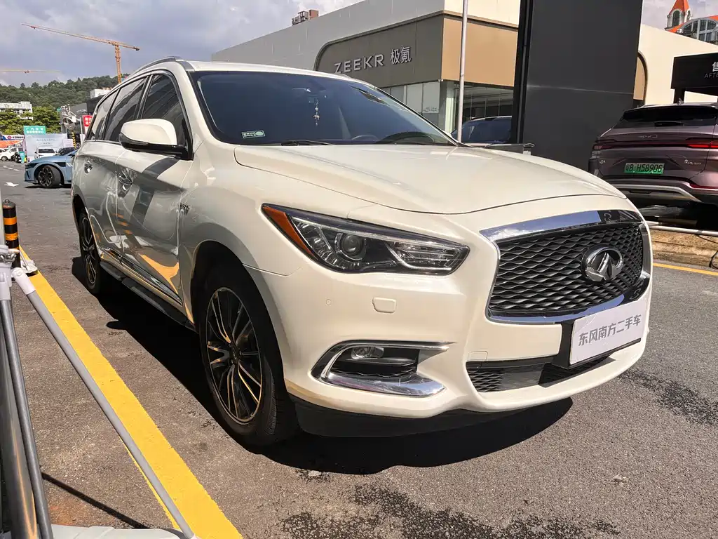 INFINITI QX60