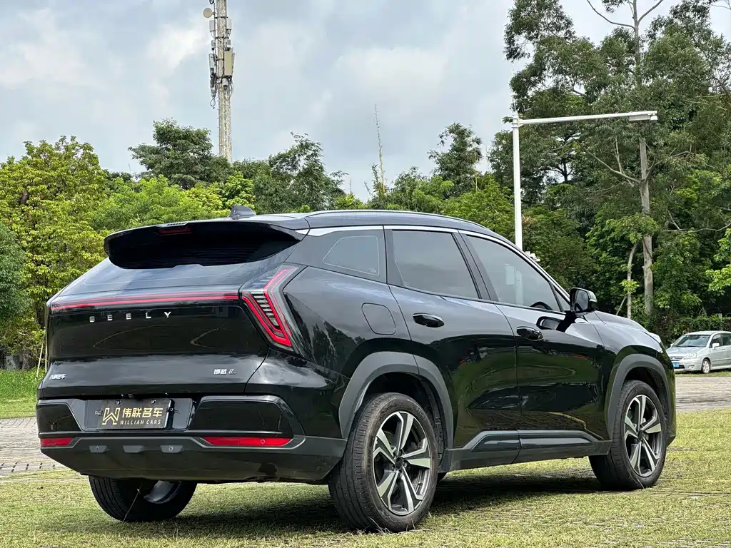 Geely Boyue L — миниатюра 6