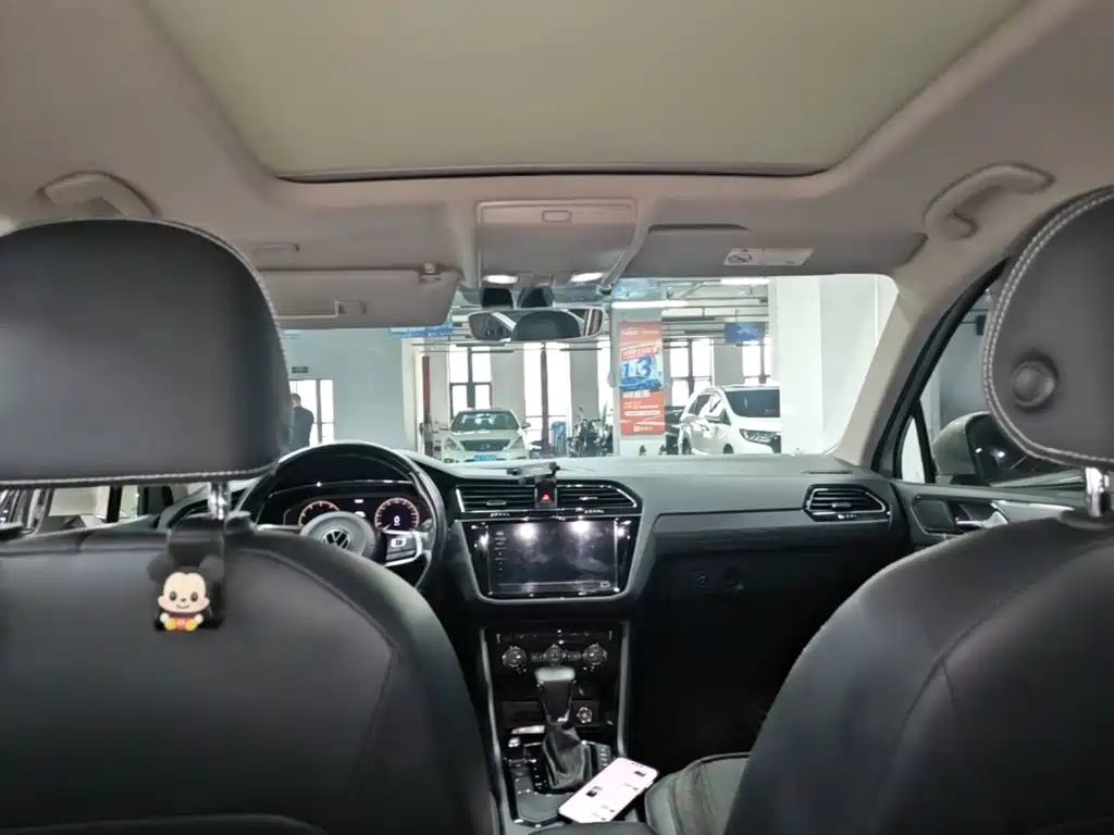 Volkswagen Tiguan L — миниатюра 18
