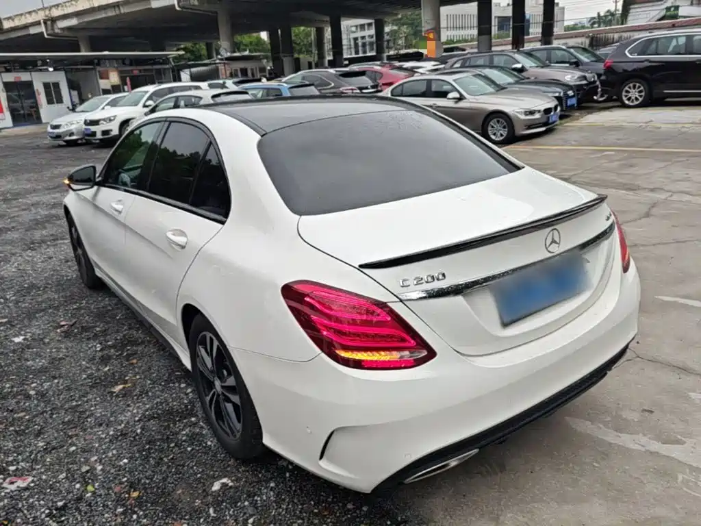 Mercedes-Benz C-Class — миниатюра 5