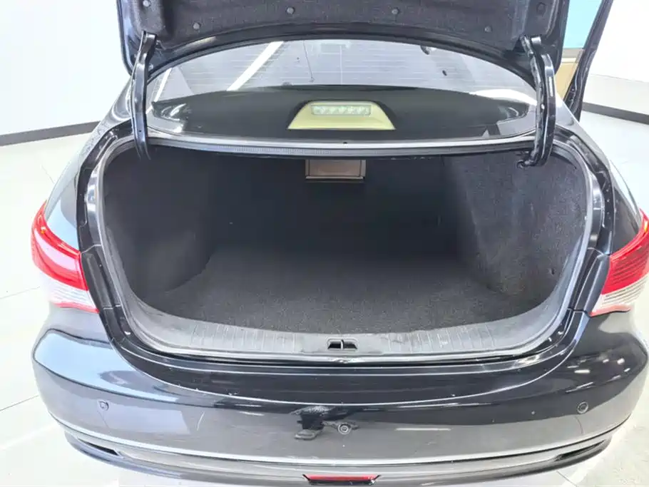 Nissan Sylphy 2012 1.6XL AT Luxury