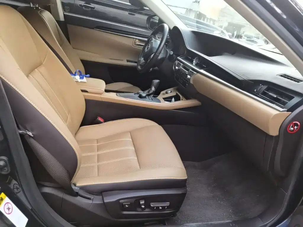 Lexus ES — миниатюра 25