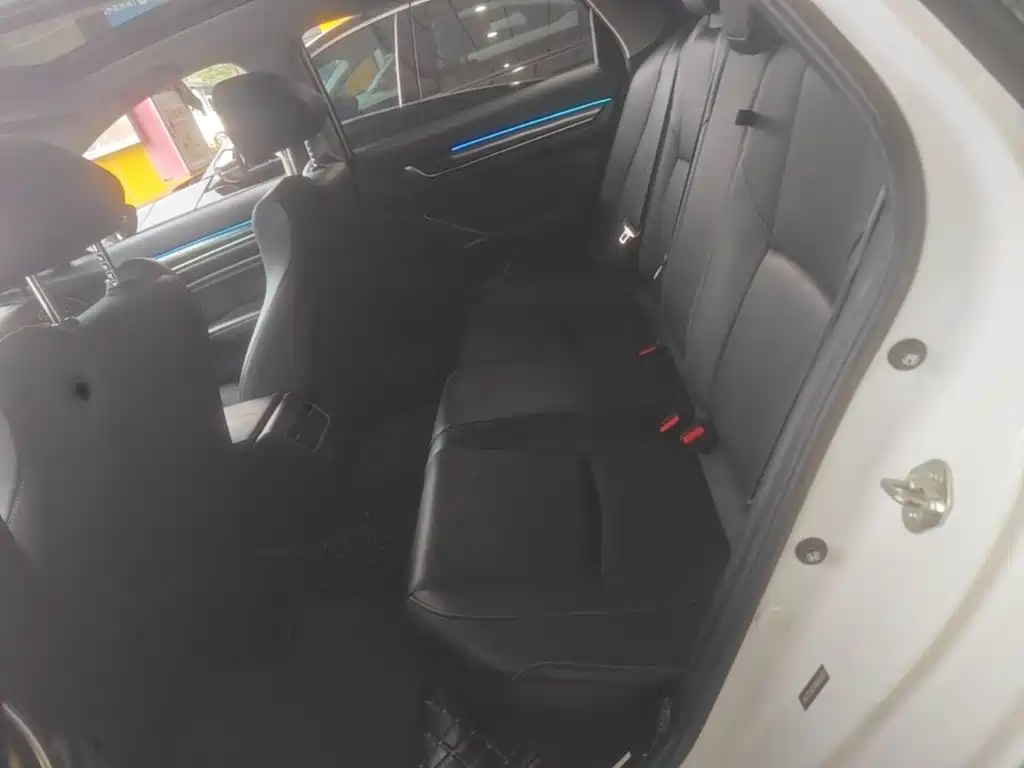 Honda Accord — миниатюра 17