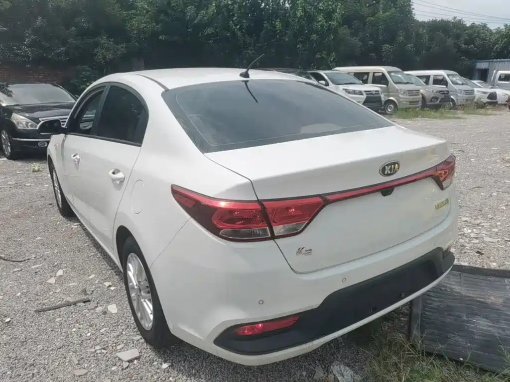 Kia K2 — миниатюра 5