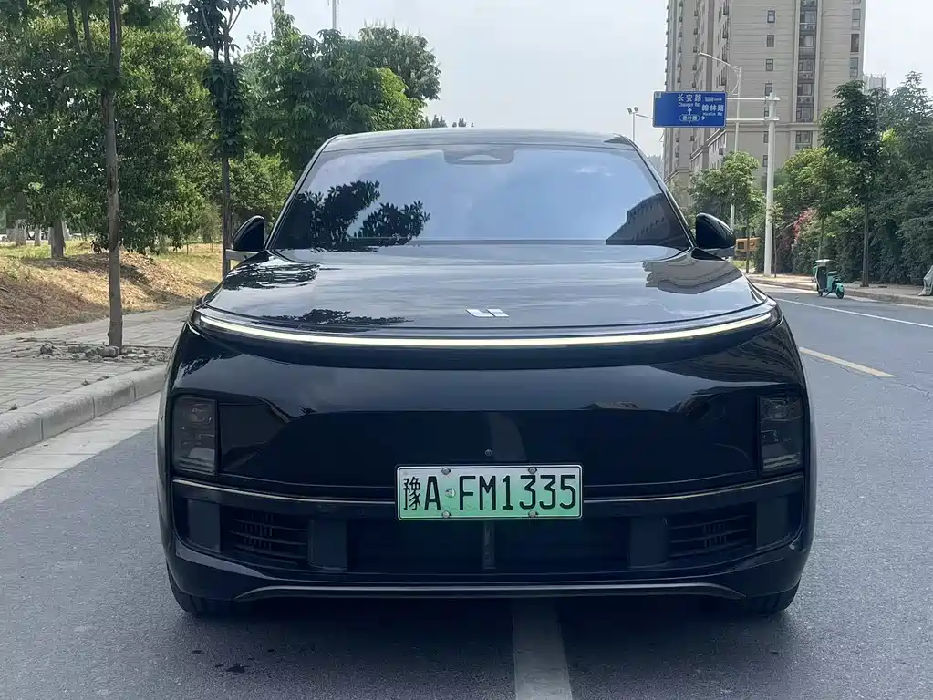 Li Auto Li L8 2023