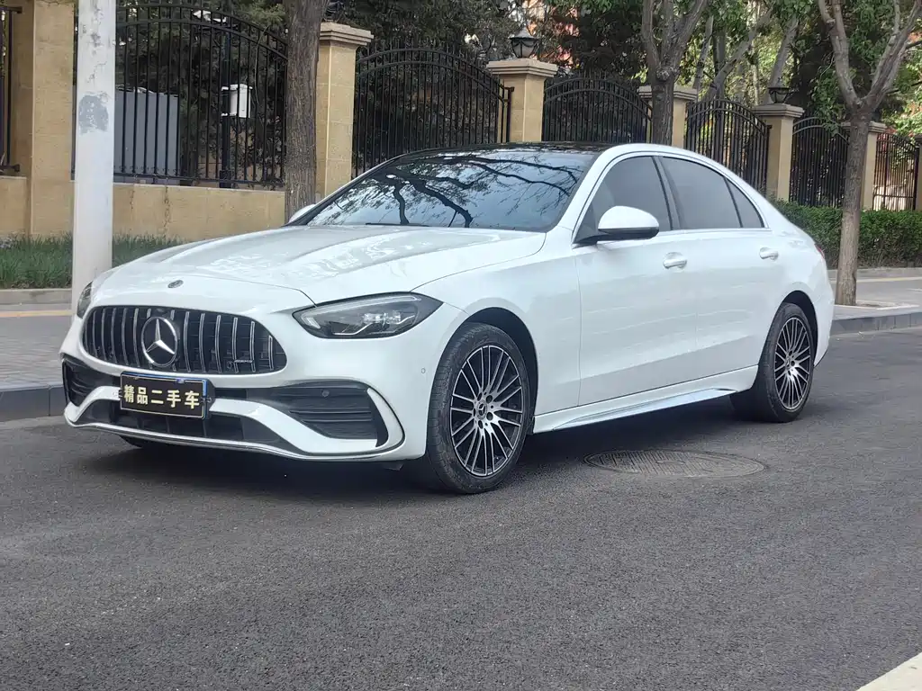 Mercedes-Benz C-Class 2022