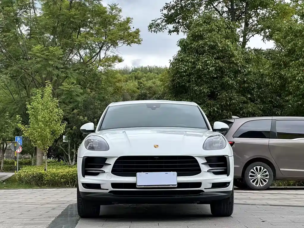 Porsche Macan — миниатюра 2