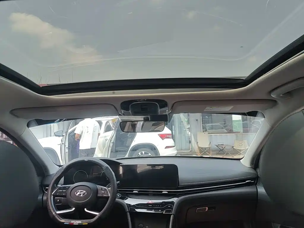Hyundai Mistra — миниатюра 18
