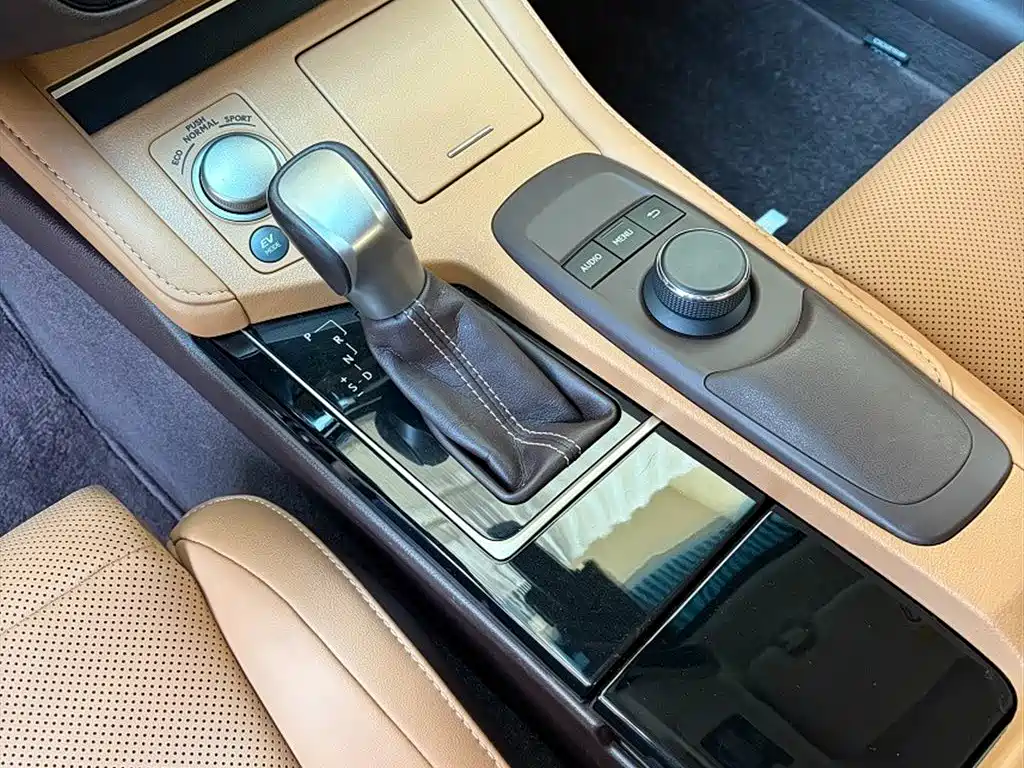 Lexus ES — миниатюра 14