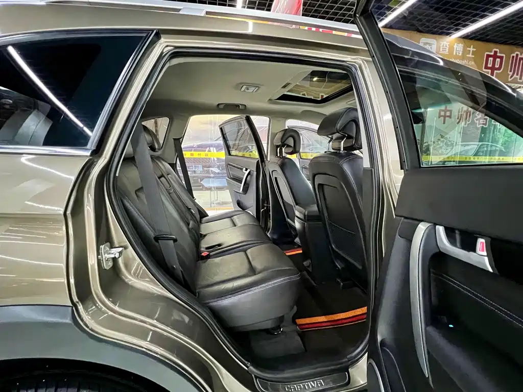Chevrolet Captiva — миниатюра 14