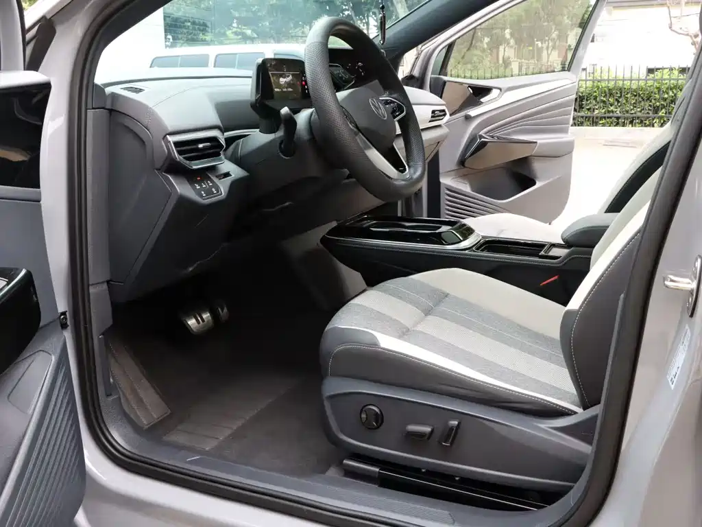 Volkswagen ID.4 Crozz — миниатюра 6