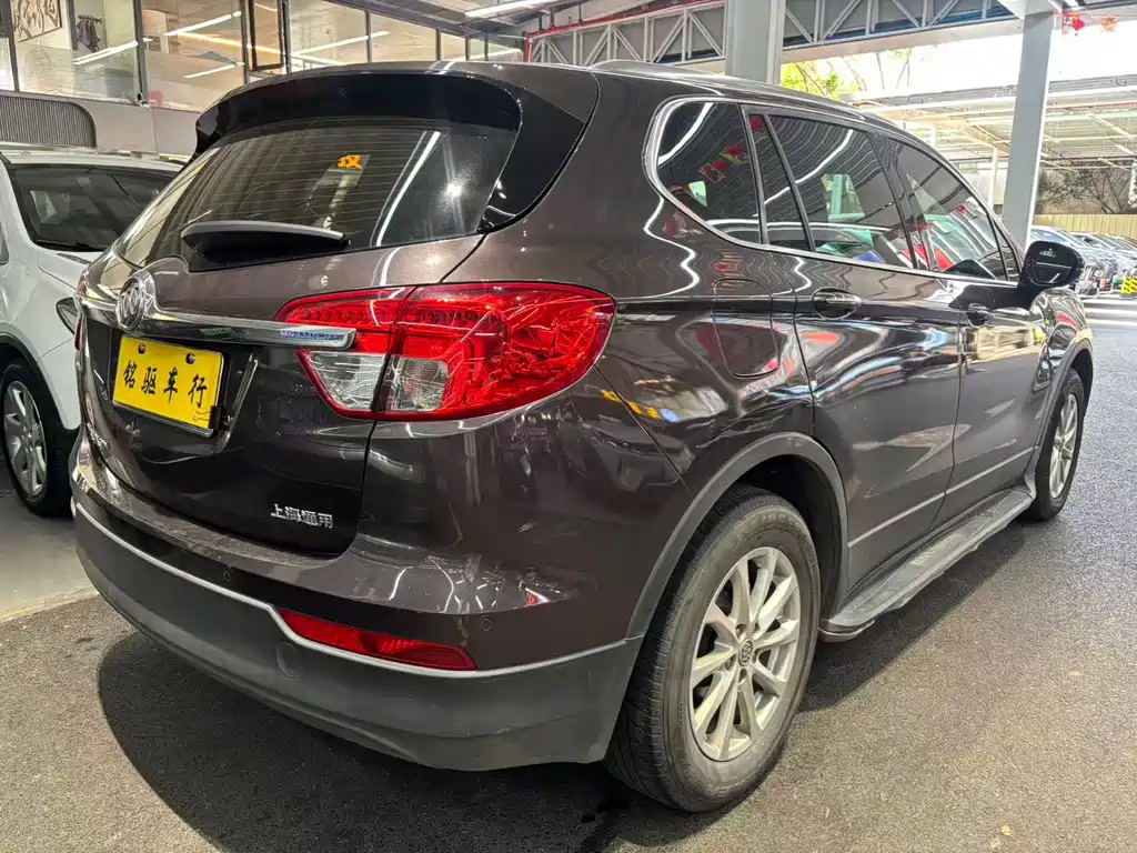 Buick Envision Plus — миниатюра 6