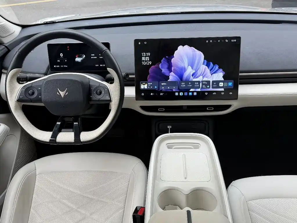ARCFOX Beta T1 — миниатюра 7