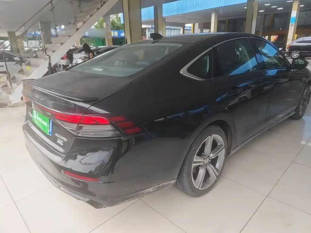 Honda Accord — миниатюра 7