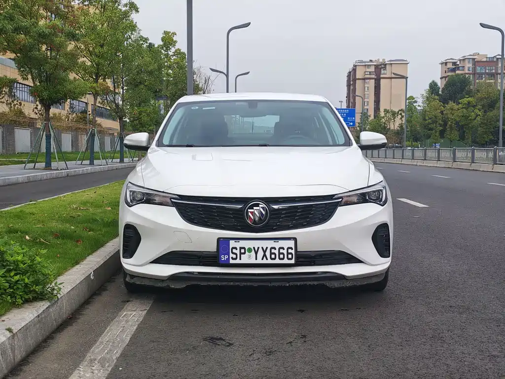 Buick Verano — миниатюра 2