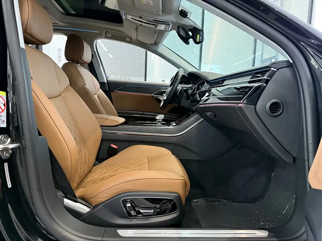 Audi A8 — миниатюра 8
