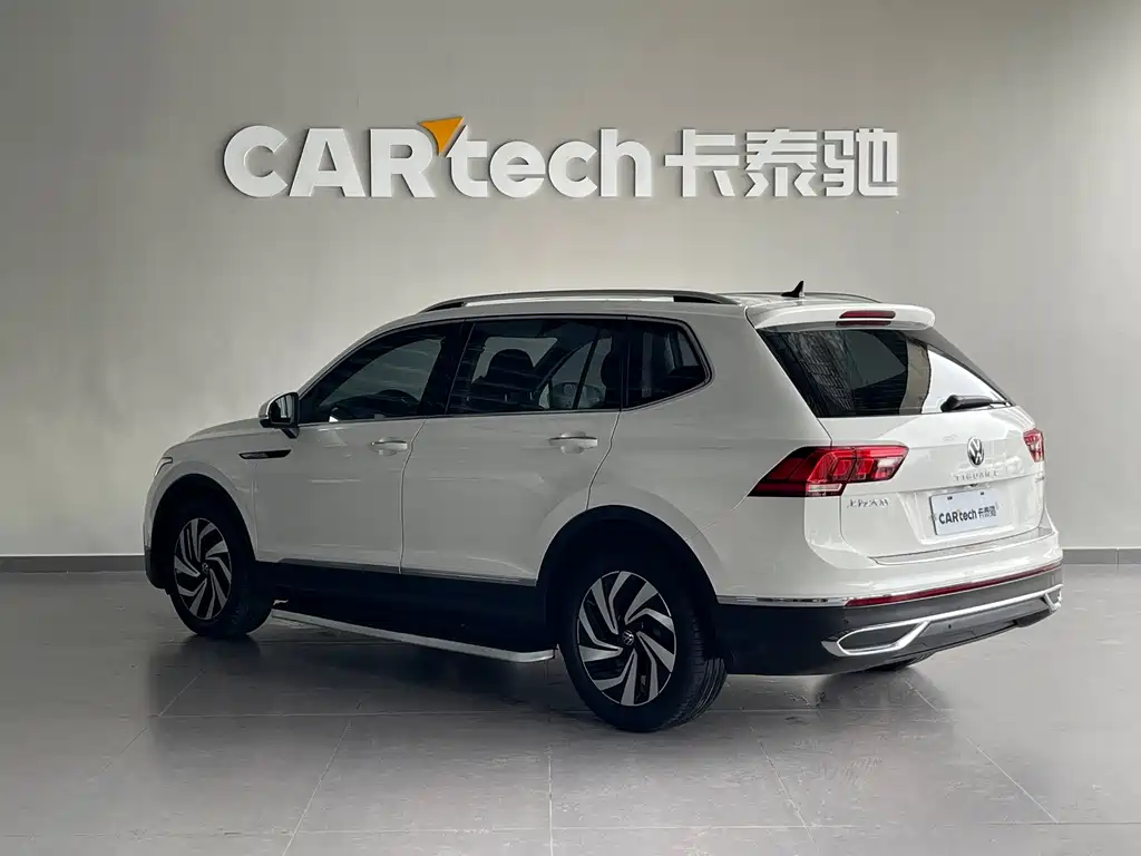 Volkswagen Tiguan L — миниатюра 6