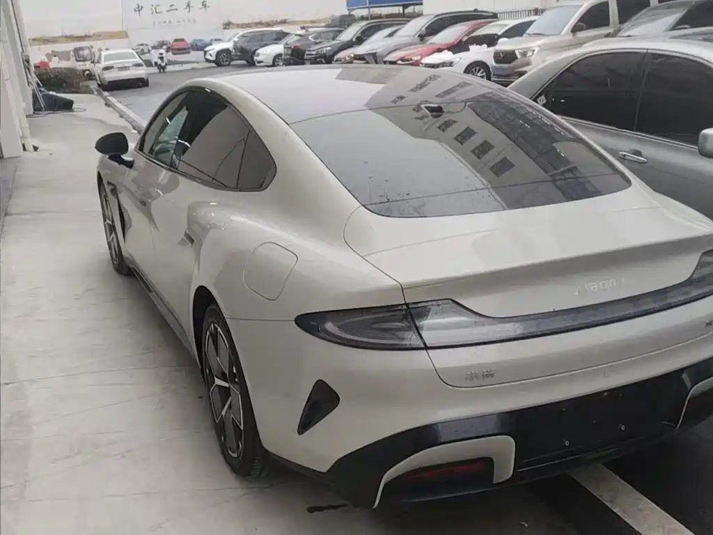 XIAOMI CAR XIAOMI SU7