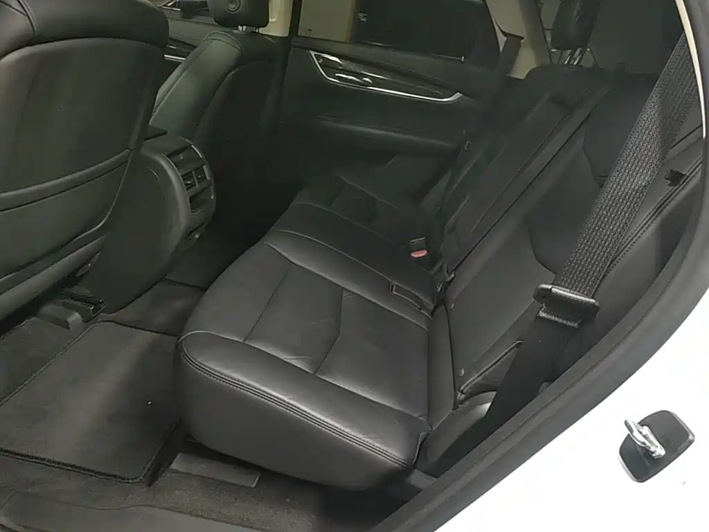 Cadillac XT5 — миниатюра 17
