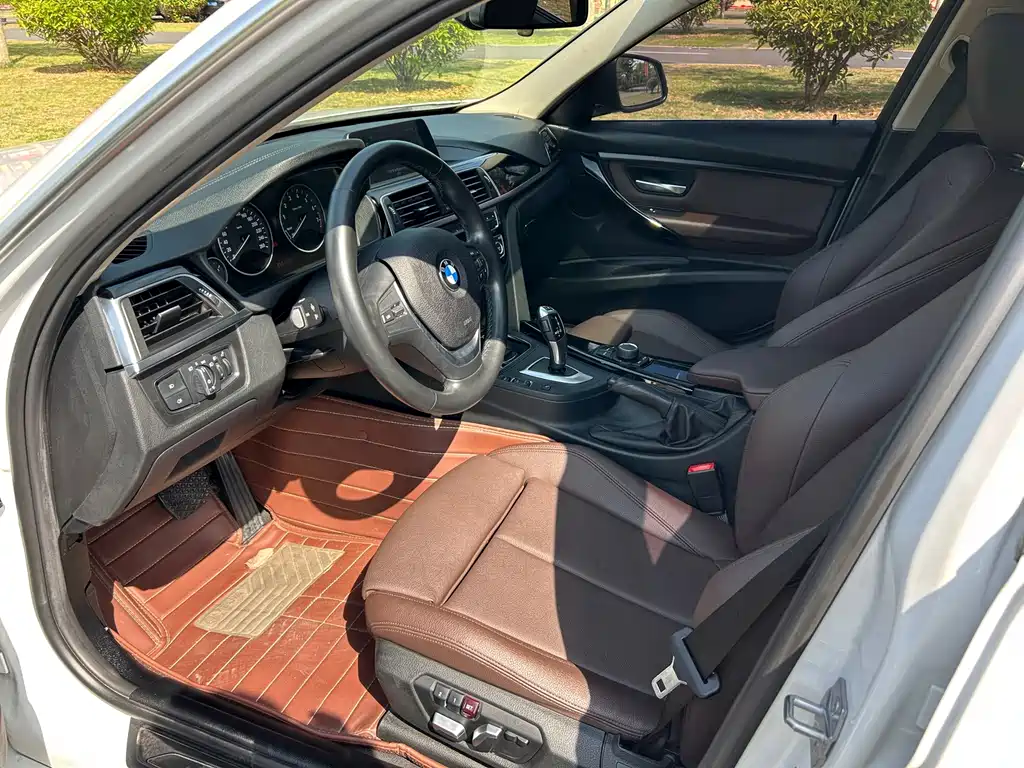 BMW 3 Series — миниатюра 4