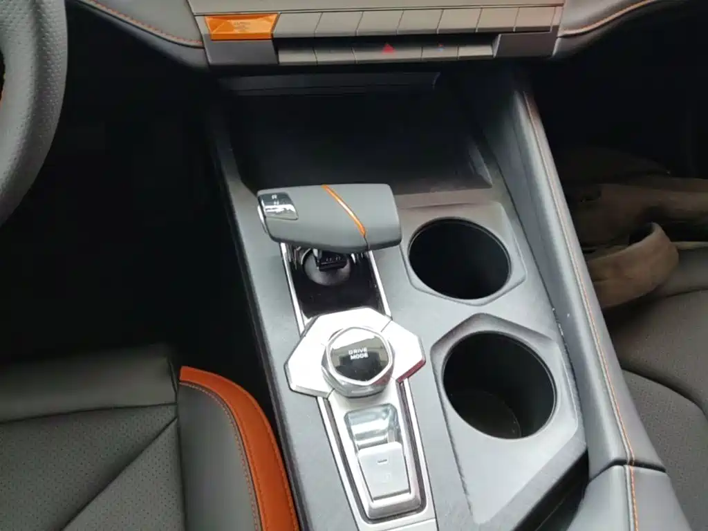 Changan UNI-V — миниатюра 14