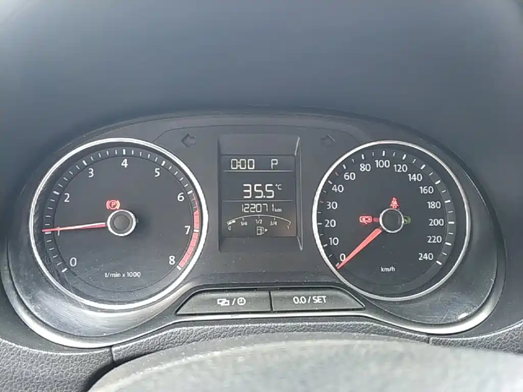 Volkswagen Polo — миниатюра 12
