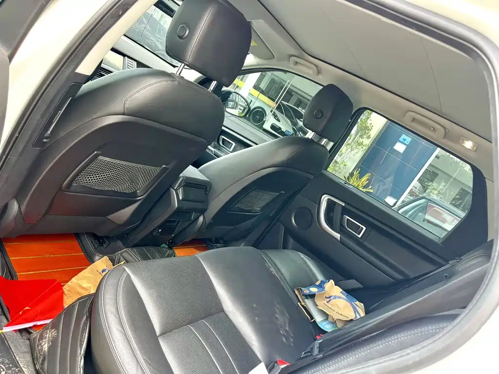 Land Rover Discovery Sport — миниатюра 9