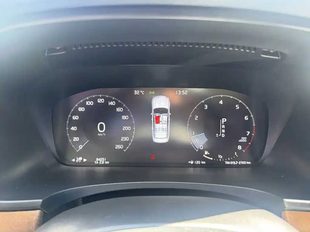 Volvo S90 — миниатюра 13
