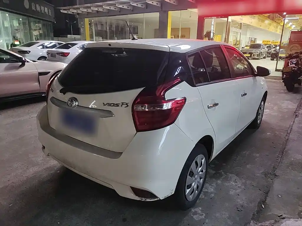 Toyota Vios FS — миниатюра 7