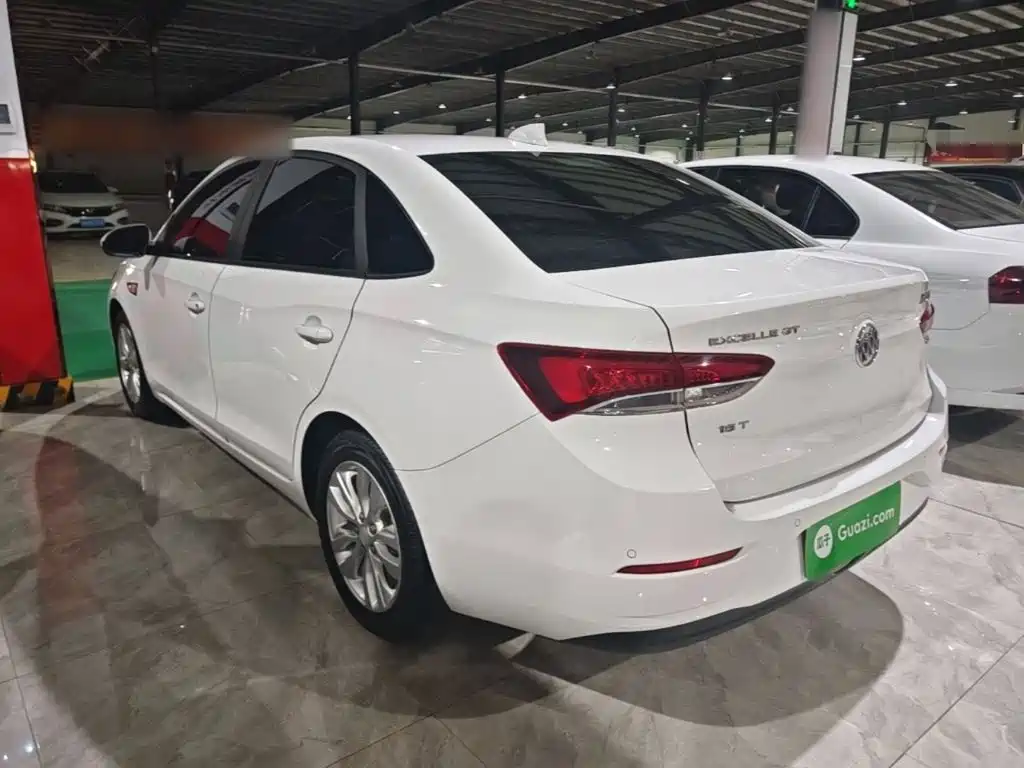 Buick Excelle — миниатюра 5