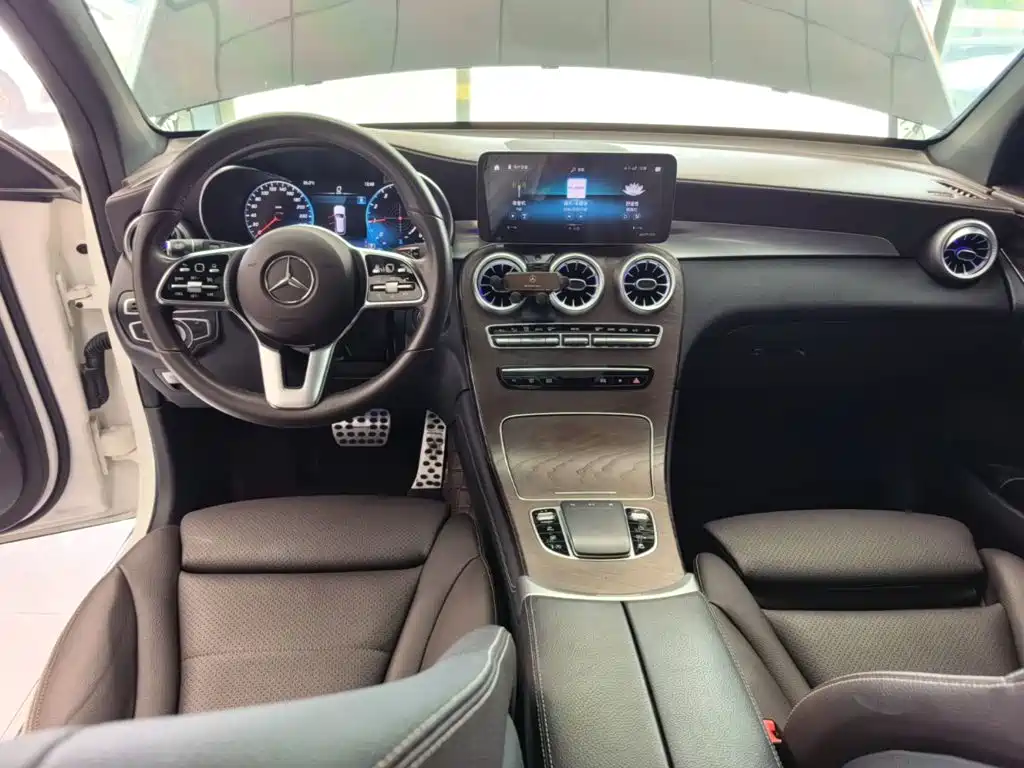 Mercedes-Benz GLC — миниатюра 10