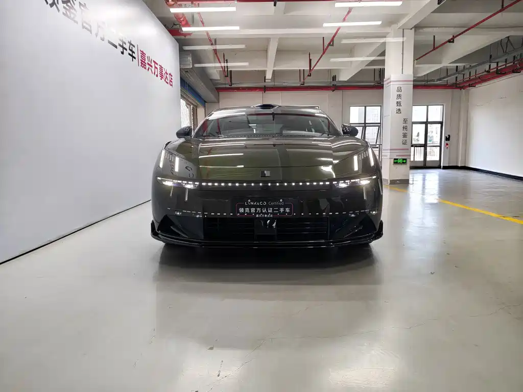 Lynk & Co 领克10 — миниатюра 2
