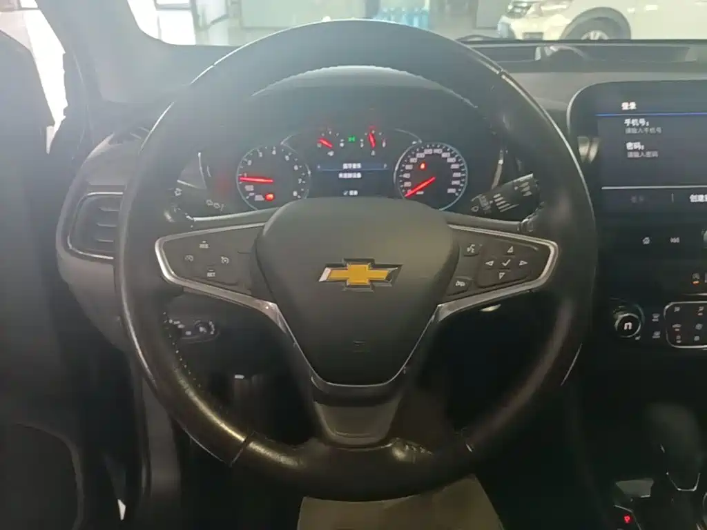 Chevrolet Equinox — миниатюра 11