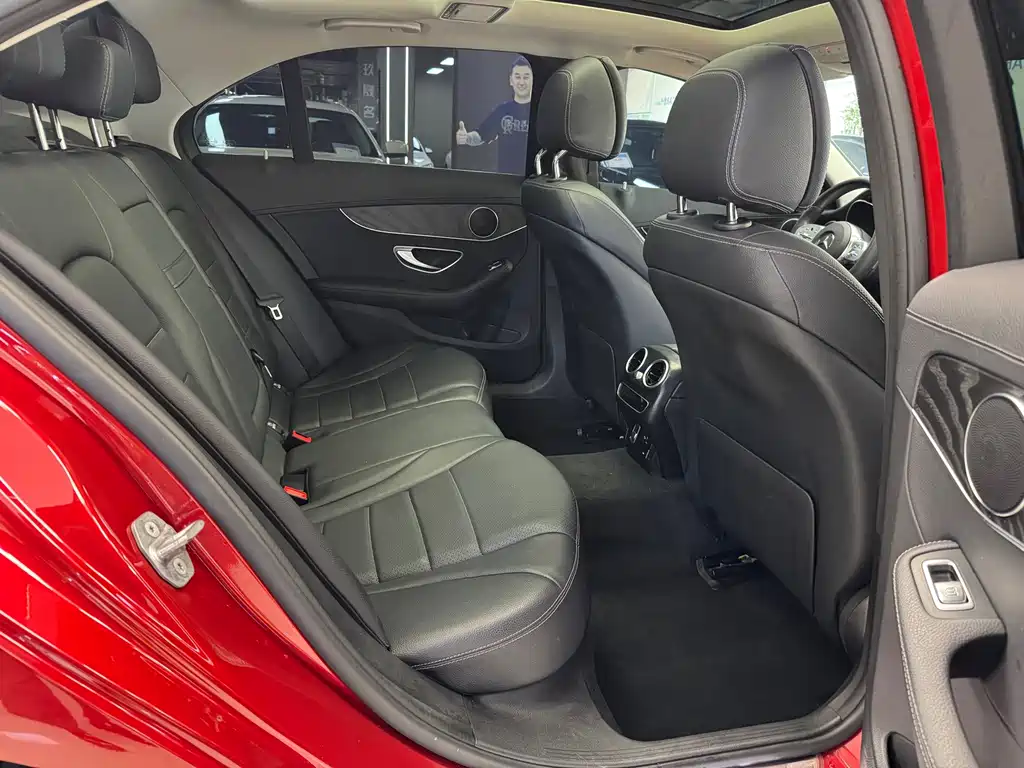 Mercedes-Benz C-Class — миниатюра 9