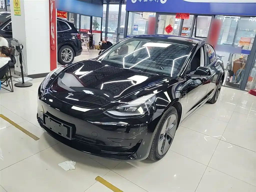 Tesla Model 3 2023