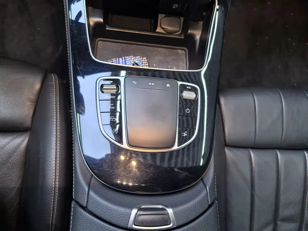 Mercedes-Benz E-Class (Import) — миниатюра 9